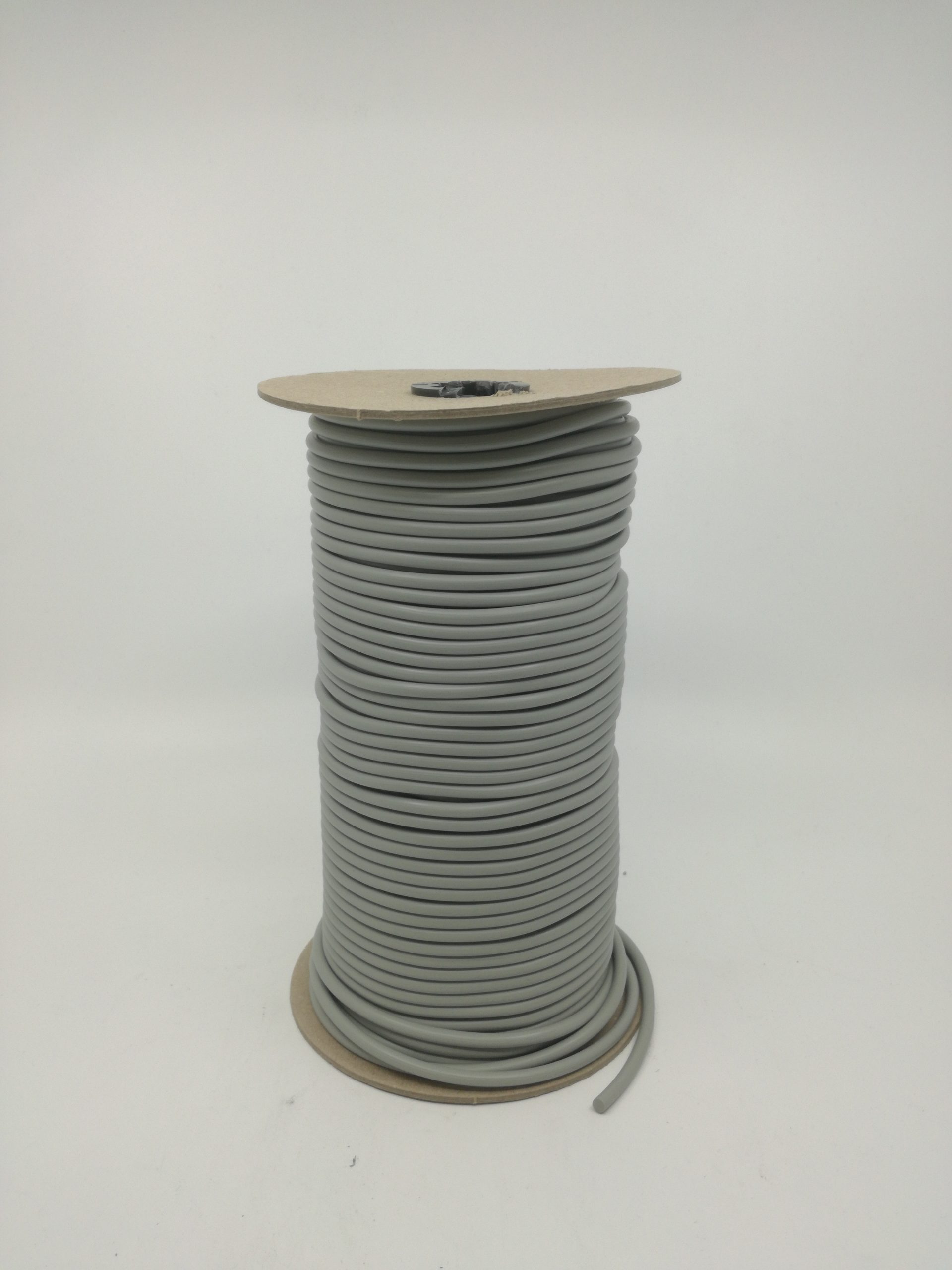 Zvarovacia šnúra sivá 208