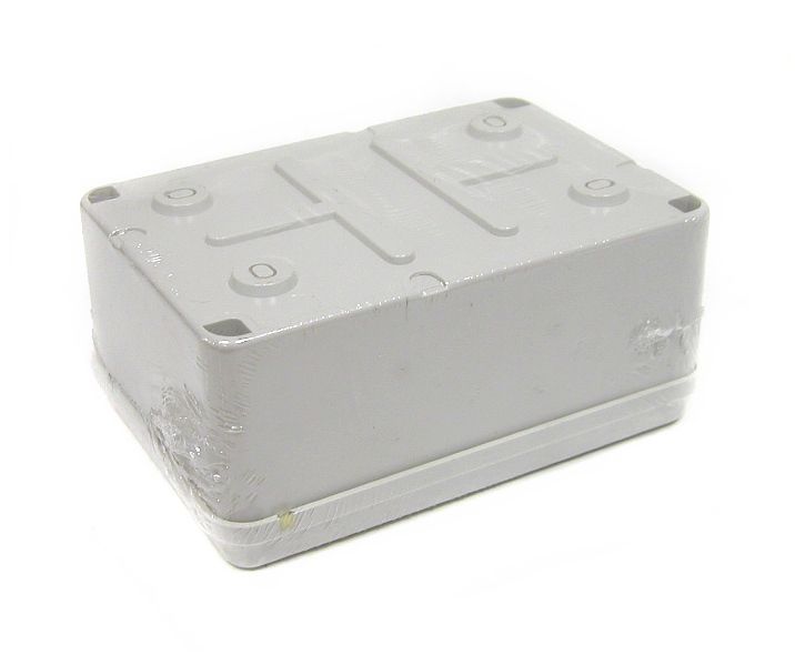 Krabica rozbočovacia 686.205 120x80x50mm bez vývodiek