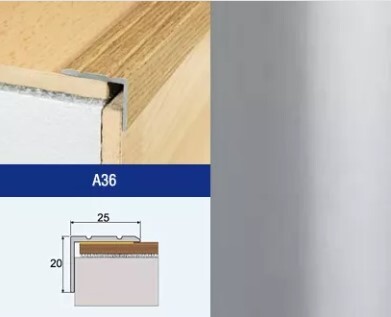 Profil schodový A36 Striebro samolepiaci 2.7m
