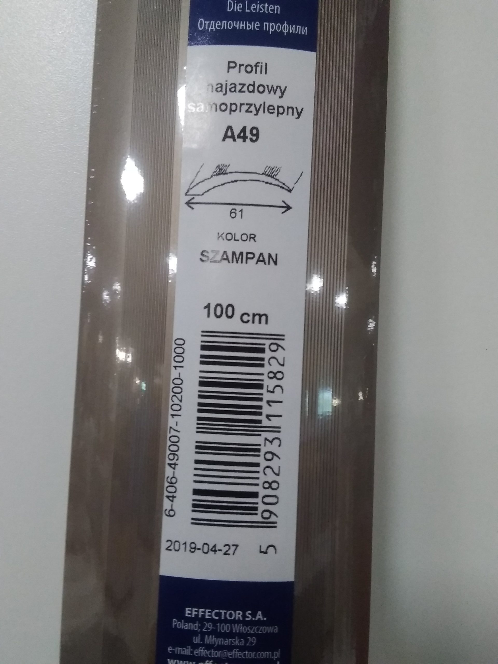 Profil nábehový A49 Šampaň samolepiaci 1m